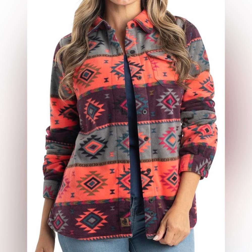 Legendary Whitetails Shirt Women L Flannel Fleece Shacket Aztec Hunting Outdoor